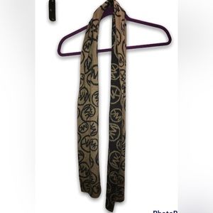Michael KORS Brown and Dark Brown Scarf